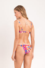 Load image into Gallery viewer, Model Back: Rio De Sol Ensemble Set Funny Bandeau-Joy Lacinho
