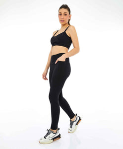 Image 06: Alto Giro Fitness Bas Legging Unique Recortes Preto