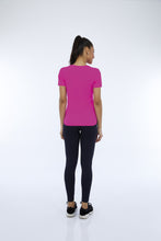 Load image into Gallery viewer, Image 05: Alto Giro Fitness Haut T-Shirt Skin Fit Inspiracionais Pink Choque
