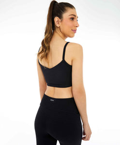 Model Back: Alto Giro Fitness Haut Top Unique Reverse Preto