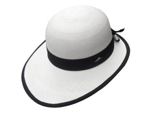Load image into Gallery viewer, Lady Golf White Black
