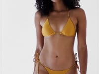Load and play video in Gallery viewer, Video: Rio De Sol Ensemble Set Damasco Tri-Rope Cheeky-Rope
