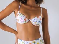 Load and play video in Gallery viewer, Video: Rio De Sol Ensemble Set Countryside Kyra Hotpants
