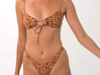 Load and play video in Gallery viewer, Video: Rio De Sol Bas Bottom Bouquet Cali
