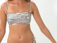 Load and play video in Gallery viewer, Video: Rio De Sol Haut Top Collage Bandeau-Reto
