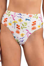 Load image into Gallery viewer, Gallery: Rio De Sol Bas Bottom Countryside Hotpants
