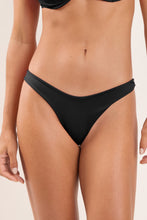 Load image into Gallery viewer, Gallery: Rio De Sol Bas Bottom Lava Kai
