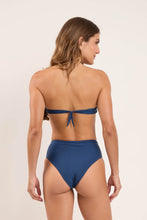 Load image into Gallery viewer, Model Back: Rio De Sol Bas Bottom Navy Hotpants
