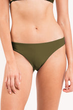 Load image into Gallery viewer, Gallery: Rio De Sol Bas Bottom Shimmer-Croco Essential-Comfy
