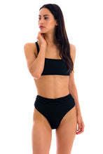Load image into Gallery viewer, Model Front: Rio De Sol Bas Bottom St-Tpz-Black Hotpant-High
