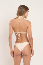 Load image into Gallery viewer, Image 12: Rio De Sol Bas Bottom Touch-Natural Frufru
