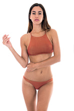 Load image into Gallery viewer, Image 05: Rio De Sol Bas Calcinha Radiante Canela Cropped
