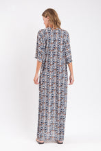 Load image into Gallery viewer, Model Back: Rio De Sol Vêtement De Plage Ikat Long Dress
