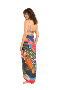 Model Back: Rio De Sol Pareo Jungle Canga