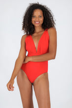Load image into Gallery viewer, Model Front: Rio De Sol Une Pièce Rouge Marina

