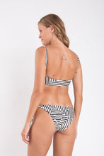 Load image into Gallery viewer, Model Back: Rio De Sol Ensemble Set Collage Bandeau-Reto Ibiza-Comfy
