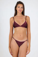 Load image into Gallery viewer, Model Front: Rio De Sol Haut Top Barolo Tri-Fixo
