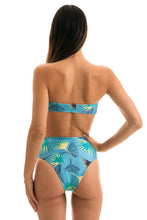 Load image into Gallery viewer, Model Back: Rio De Sol Haut Top Flower Geometric Reto
