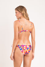 Load image into Gallery viewer, Model Back: Rio De Sol Haut Top Funny Balconet-Tie
