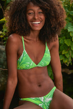 Load image into Gallery viewer, Image 06: Rio De Sol Haut Top Green-Palms Tri-Fixo
