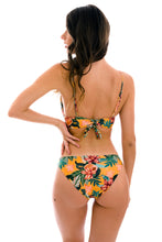 Load image into Gallery viewer, Model Back: Rio De Sol Haut Top Lis Tri-Tank
