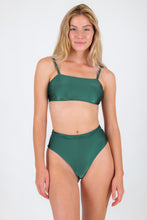 Load image into Gallery viewer, Model Front: Rio De Sol Haut Top Palace Bandeau-Reto

