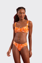 Load image into Gallery viewer, Image 04: Rio De Sol Haut Top Trail-Orange Amelia
