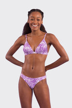 Load image into Gallery viewer, Model Front: Rio De Sol Haut Top Trail-Purple Tri-Fixo
