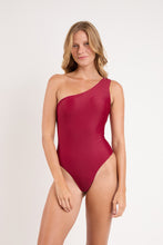 Load image into Gallery viewer, Model Front: Rio De Sol Une Pièce Touch-Carmim Sienna
