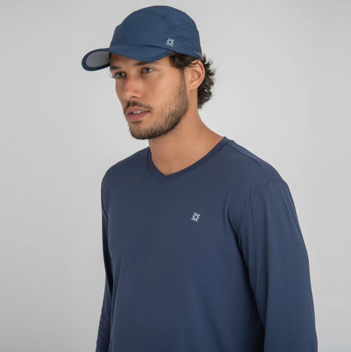 Model Front: Uv Line Casquette Cap New Fit Marinho Upf50+