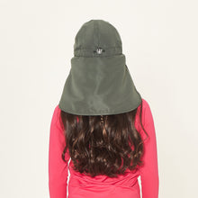 Load image into Gallery viewer, Model Back: Uv Line Casquette Legionario Teens Verde Militar Upf50+
