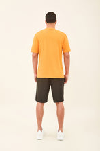 Load image into Gallery viewer, Model Back: Uv Line T-Shirt Longsleeve Uvpro Laranja Upf50+
