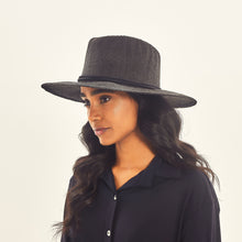 Load image into Gallery viewer, Image 02: Uv Line Chapeau Souple/Capeline Saint Germain Preto Upf50+

