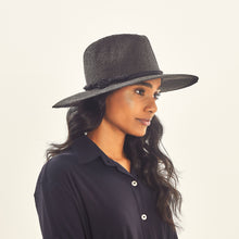 Load image into Gallery viewer, Image 04: Uv Line Chapeau Souple/Capeline Saint Germain Preto Upf50+
