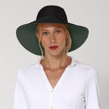 Load image into Gallery viewer, Model Front: Uv Line Chapeau Souple/Capeline San Diego Preto Verde Upf50+
