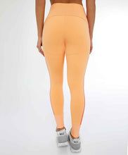 Load image into Gallery viewer, Leggings Blackout II C/ Recorte Verticale Laranja Gym
