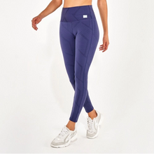 Load image into Gallery viewer, Circuit Blackout Cinza Graystone Leggings
