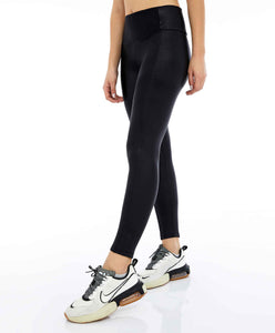 Couro Com Recorte Rebatidos Preto Leggings